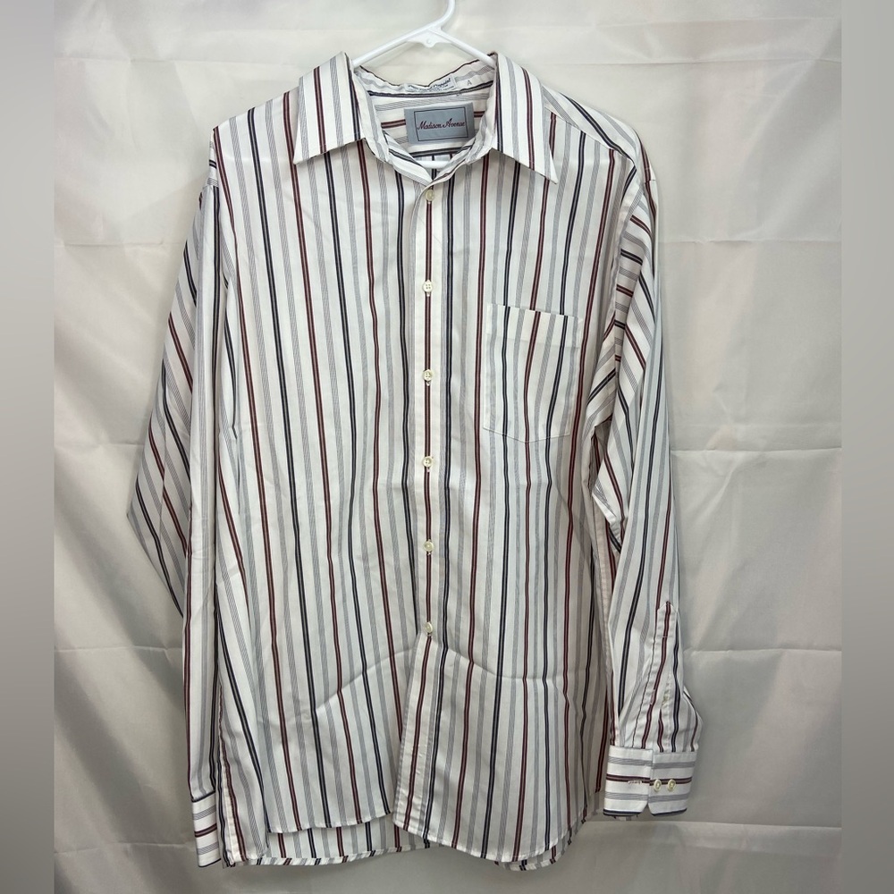 Madison Avenue men’s blue red stripe Pima blend pinpoint button down dress shirt